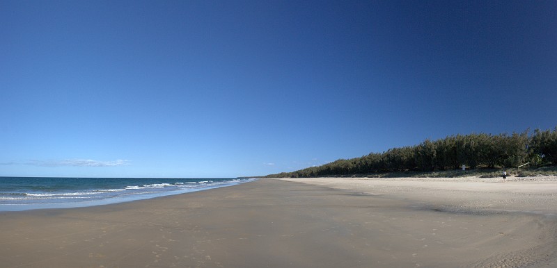 076_Woodgate_beach_1.jpg - "Woodgate Beach"...menschenleer!