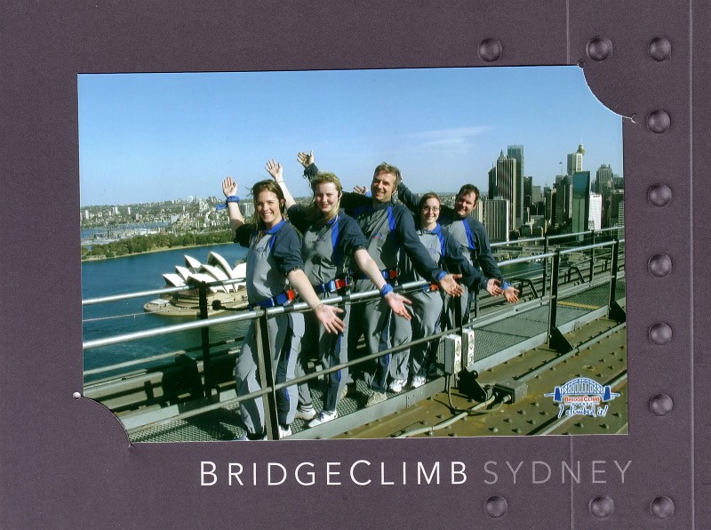 Markus1.jpg - ...einen Tag später (genau am 10. Jahrestag des "Bridge Climb"!!!), darf ich endlich nach oben!